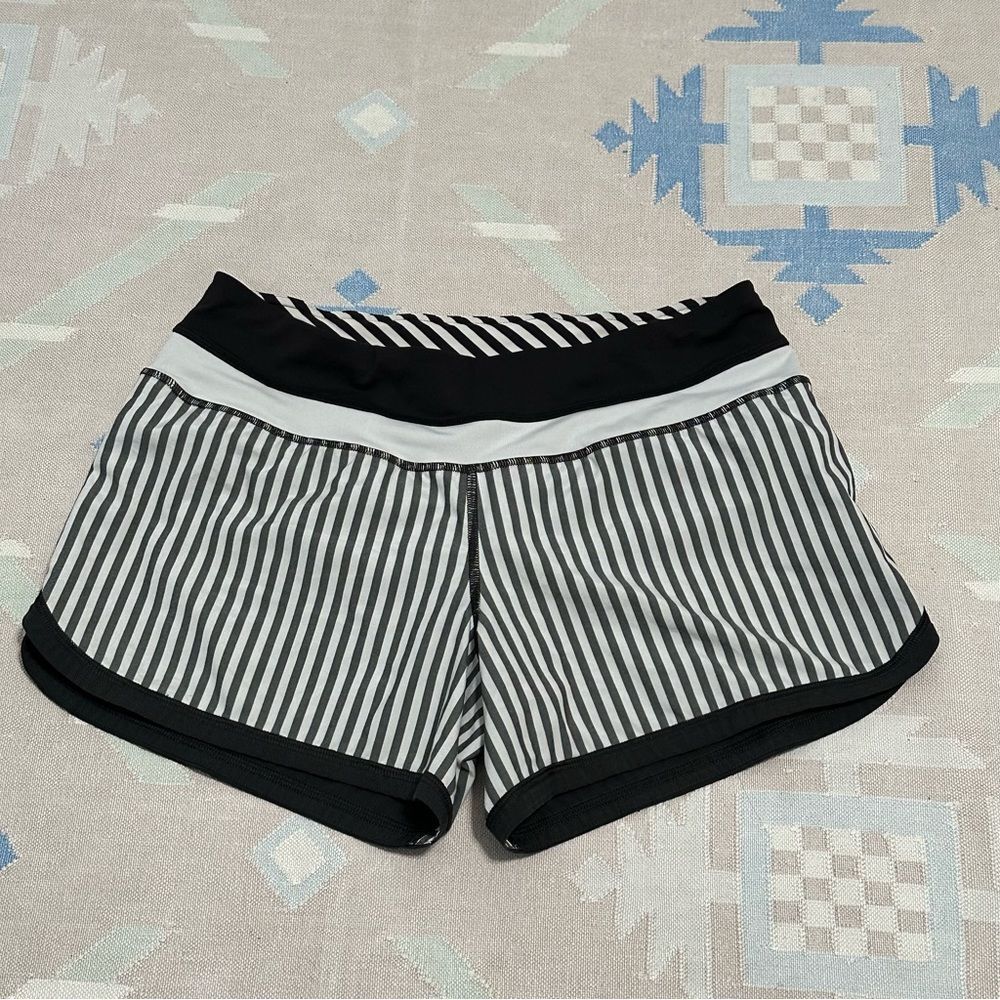 Lululemon Black White Stripe Running Shorts Size 6